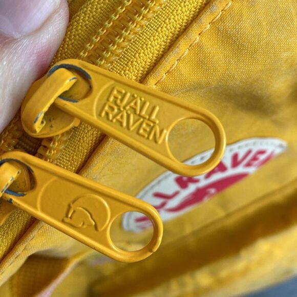 Fjallraven Classic Kanken Yellow Backpack Casual Everyday Wear Outdoor Colorful main image 12